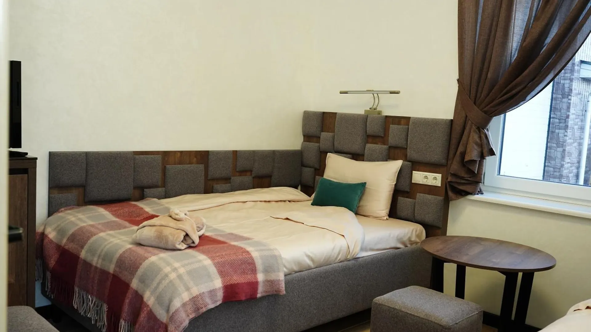 Hotel The Village Wine Chernyakhov